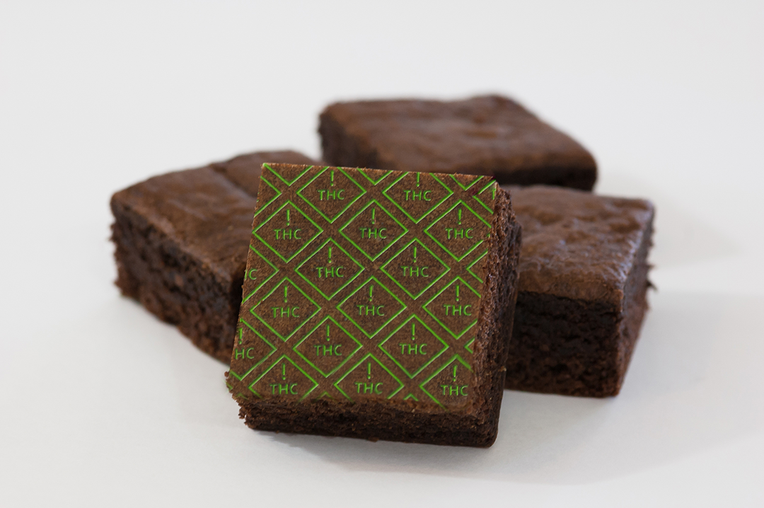 Brownie marked with green ! THC diamond symbols